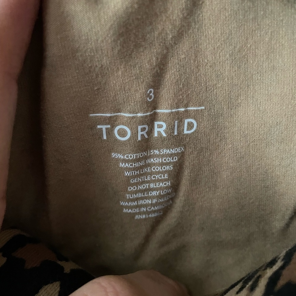 Torrid Plus Size Leopard Print Leggings - Picture 3 of 3